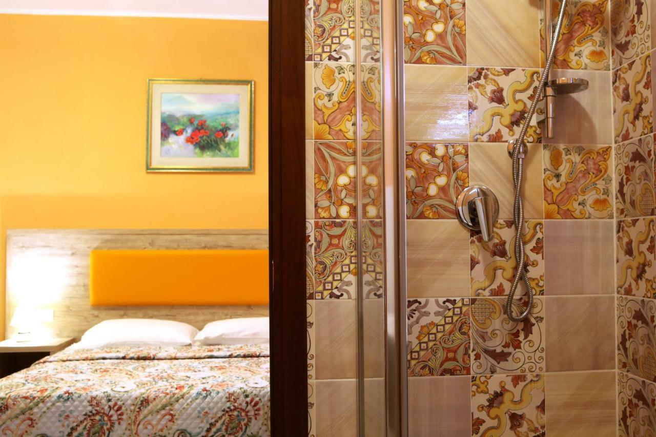 Bed and Breakfast La Casa Di Nonno Giulio Porto SantʼElpidio Exterior foto